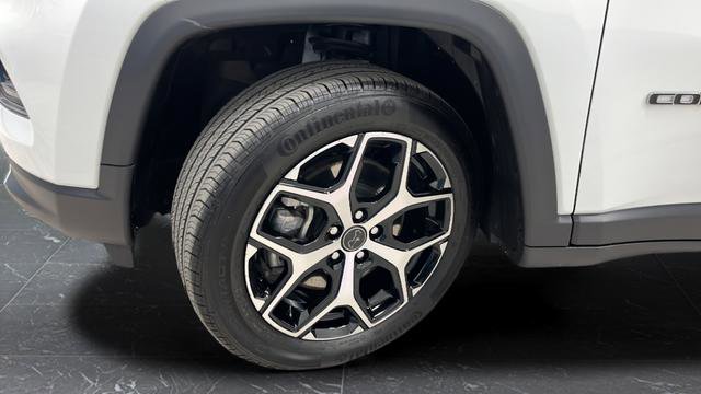 Used 2025 Jeep Compass Limited AWD/4WD image 33