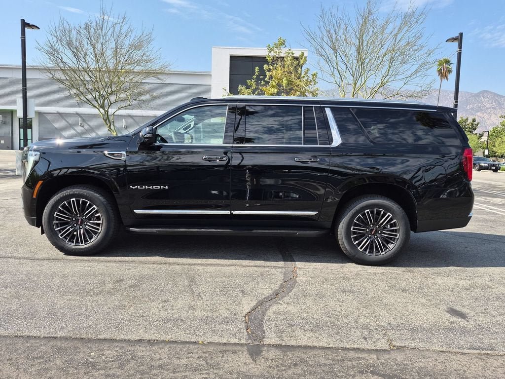 New 2026 GMC Yukon XL Elevation RWD image 8