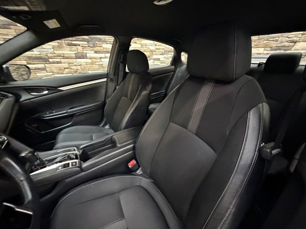 Used 2019 Honda Civic Sport image 12