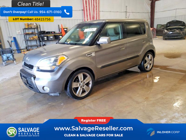 Used 2010 Kia Soul ! FWD image 1