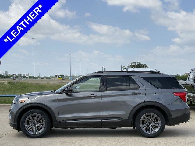 Certified 2022 Ford Explorer XLT w/ Equipment Group 202A RWD image 3