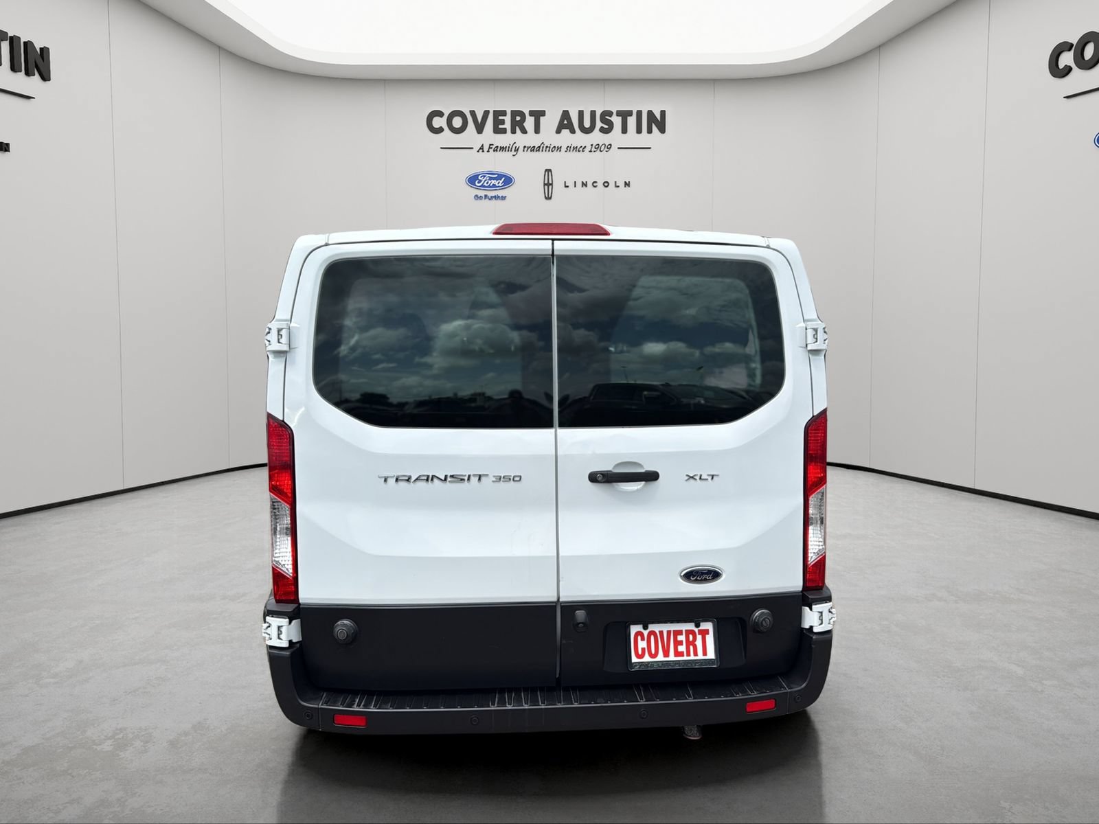 Used 2020 Ford Transit 350 XLT RWD image 4