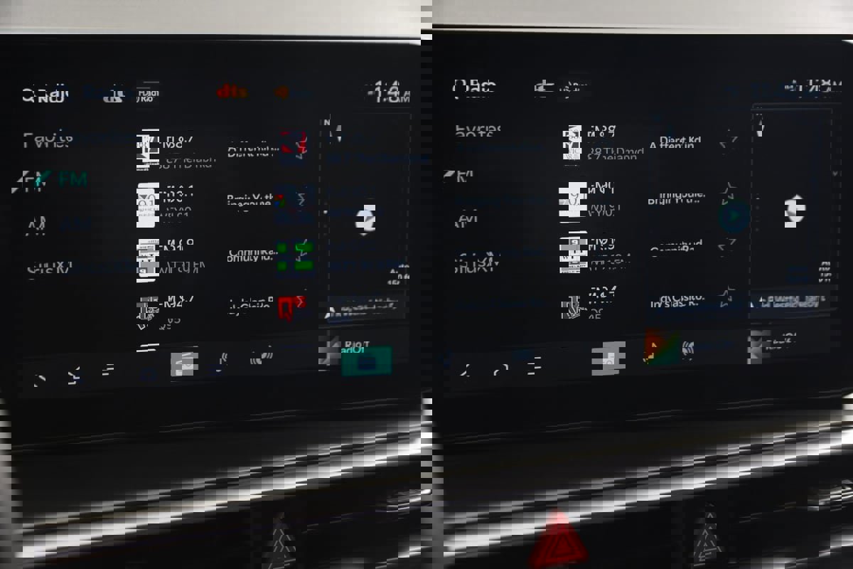 Used 2025 Kia Sorento EX image 35