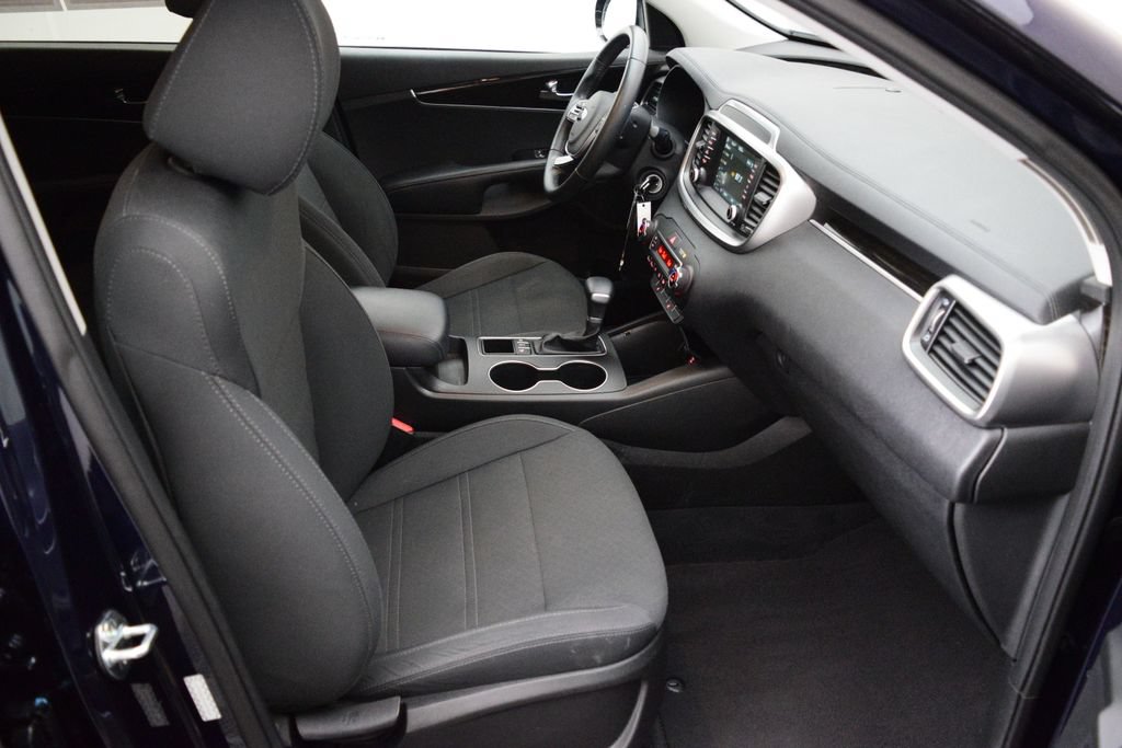 Used 2020 Kia Sorento LX w/ LX I4 Convenience Package AWD/4WD image 17