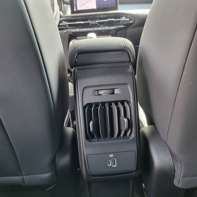 Used 2025 Alfa Romeo Tonale Veloce w/ Premium Package image 5