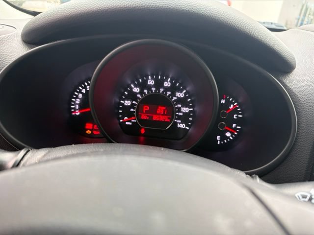 Used 2019 Kia Soul + FWD image 7