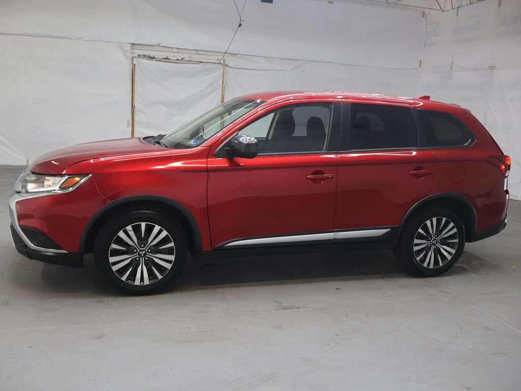 Used 2020 Mitsubishi Outlander ES FWD image 4