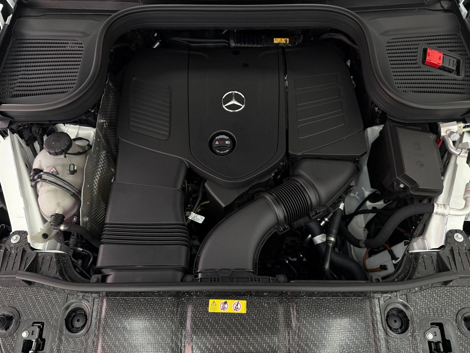 New 2026 Mercedes-Benz GLE 580 4MATIC image 32