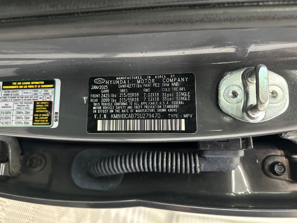 Used 2025 Hyundai Kona SEL AWD/4WD image 32