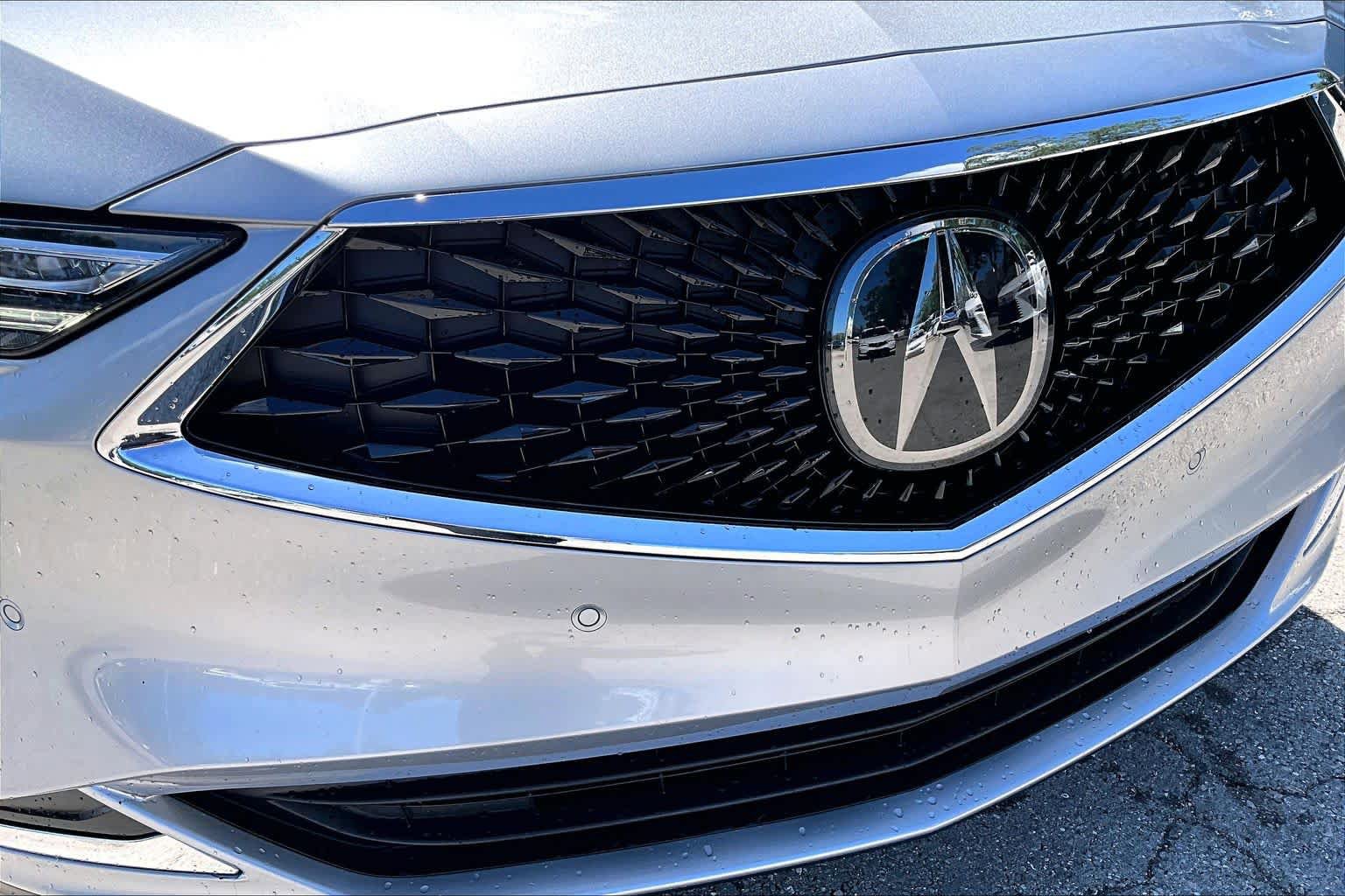 Used 2024 Acura MDX SH-AWD w/ Technology Package image 30