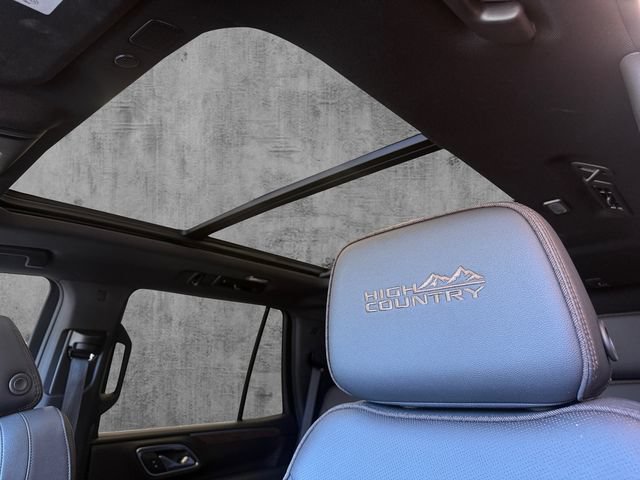 Certified 2023 Chevrolet Tahoe High Country AWD/4WD image 12