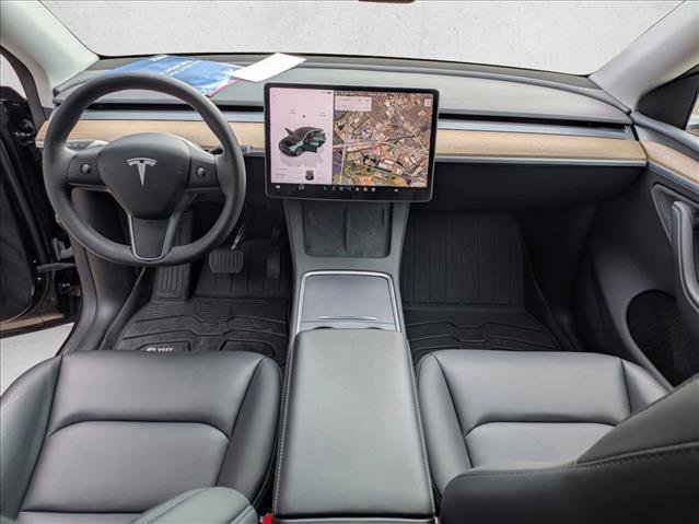 Used 2024 Tesla Model Y Long Range RWD image 19