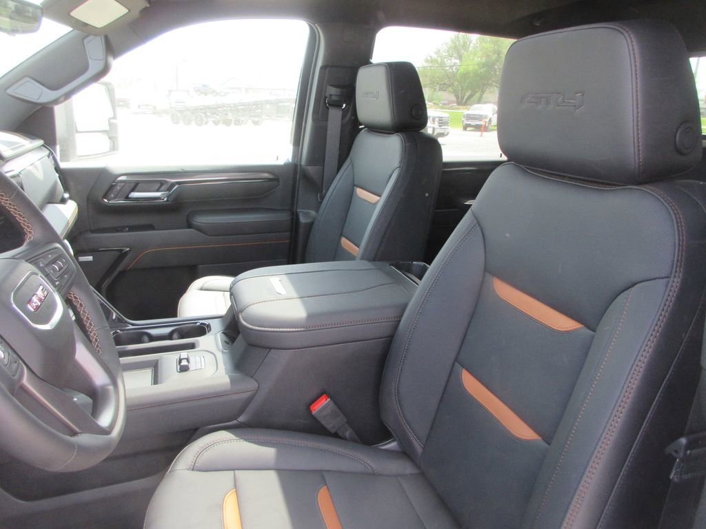 New 2026 GMC Sierra 2500 AT4 w/ AT4 Premium Plus Package image 12