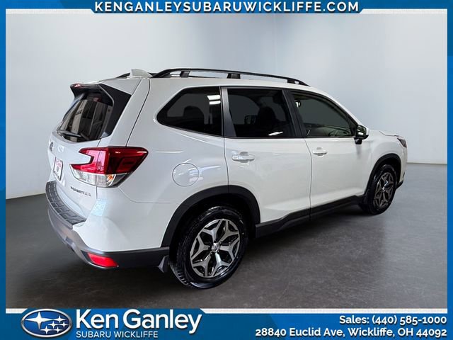 Certified 2022 Subaru Forester Premium w/ Popular Package #1 AWD/4WD image 5