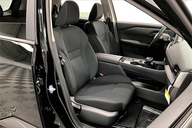 New 2026 Nissan Rogue S image 31