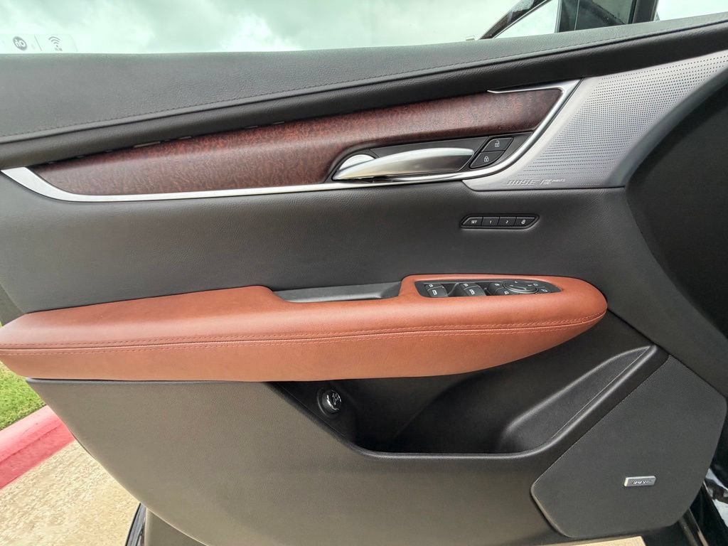 Used 2023 Cadillac XT5 Sportv w/ Technology Package AWD/4WD image 14