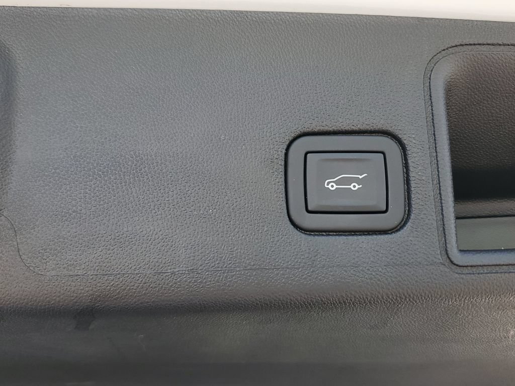 Certified 2023 GMC Terrain SLE w/ Driver Convenience Package FWD image 27