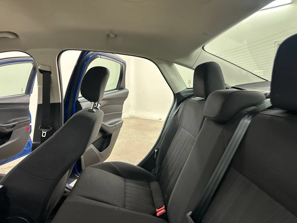 Used 2018 Ford Focus SE w/ SE Appearance Package FWD image 32