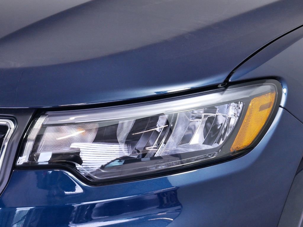 Used 2024 Jeep Compass Sport image 16