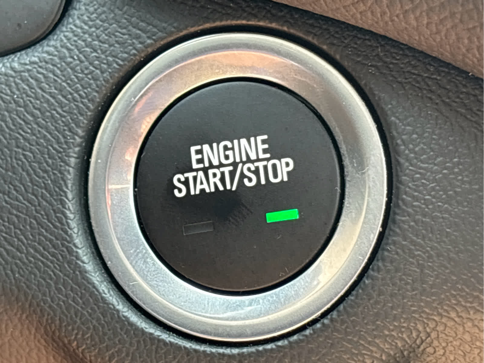 Certified 2023 Chevrolet Equinox LT AWD/4WD image 17