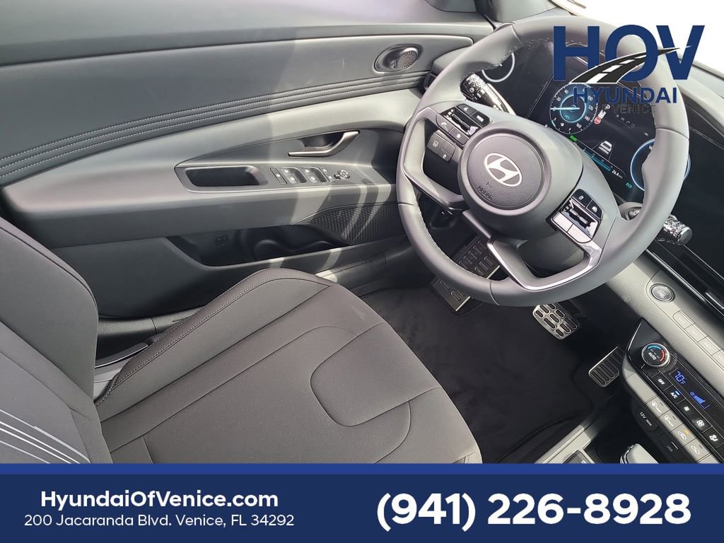 New 2025 Hyundai Elantra SEL image 9