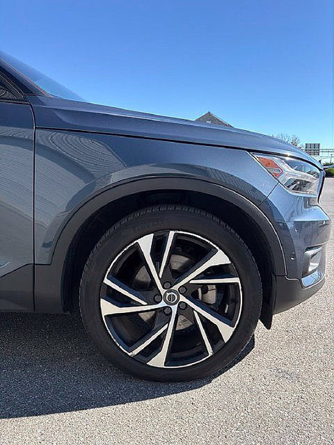 Used 2022 Volvo XC40 T5 R-Design AWD/4WD image 10
