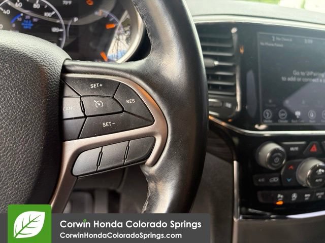 Used 2020 Jeep Grand Cherokee Altitude AWD/4WD image 24