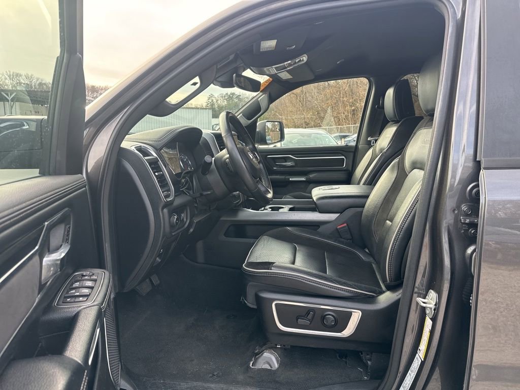 Used 2024 RAM 1500 Laramie image 13