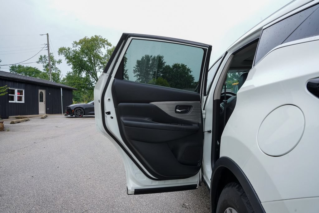 Used 2018 Nissan Murano SL w/ Moonroof Package AWD/4WD image 32