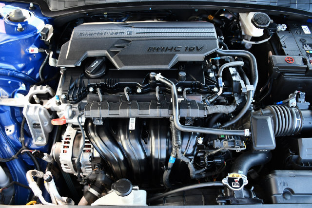 Used 2024 Hyundai Elantra SEL FWD image 21