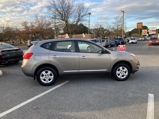Used 2011 Nissan Rogue S image 2