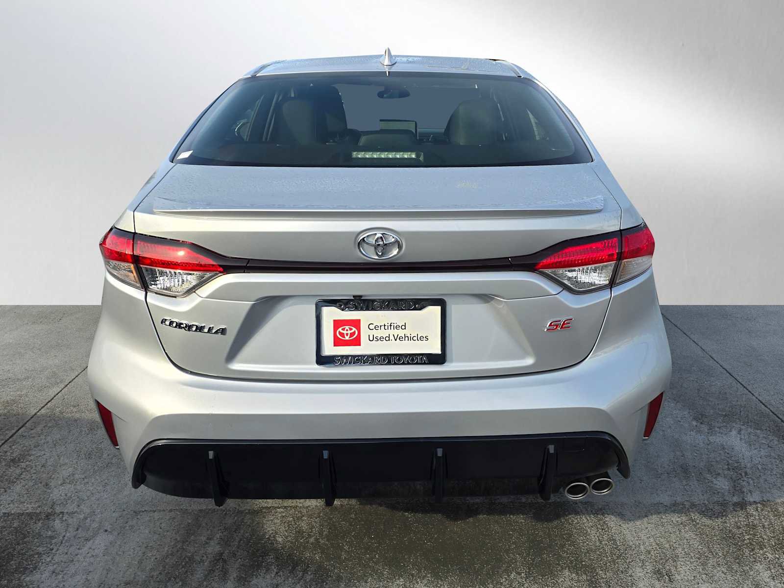Certified 2025 Toyota Corolla SE w/ SE Premium Package image 4