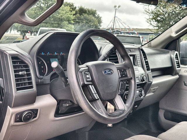 Used 2017 Ford F150 XLT AWD/4WD image 10