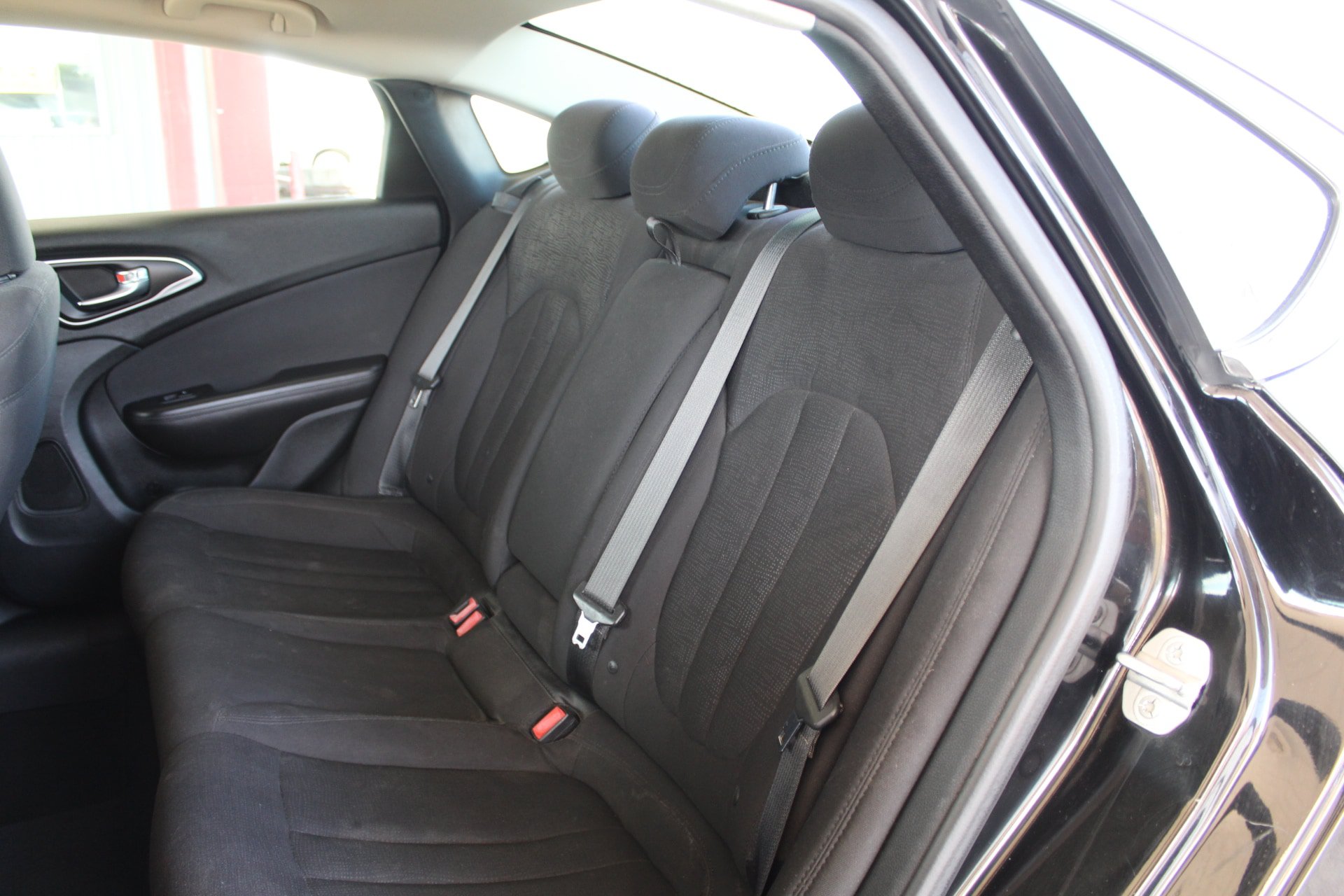 Used 2015 Chrysler 200 Limited FWD image 20