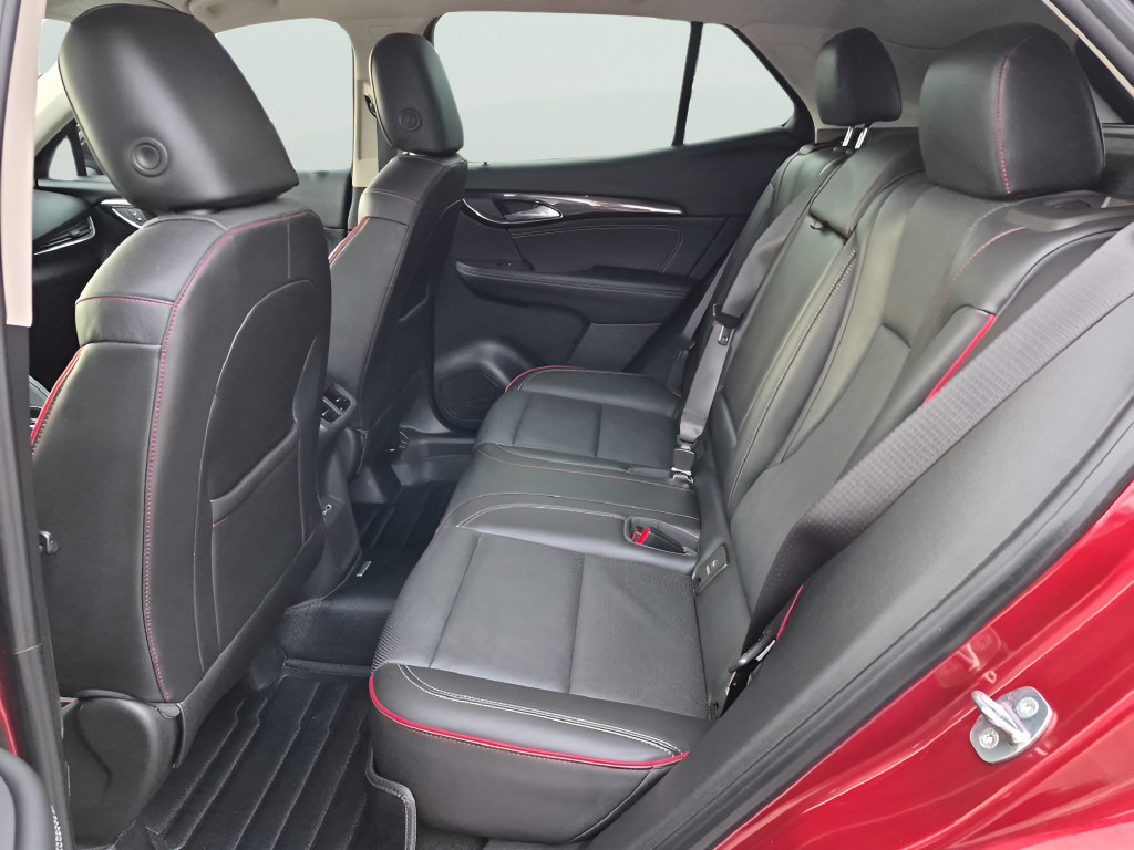 Used 2023 Buick Envision Essence w/ Sport Touring Package FWD image 31