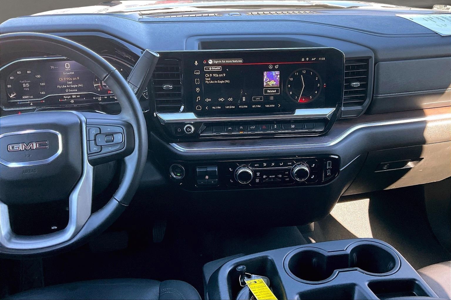 Used 2025 GMC Sierra 1500 SLT image 10