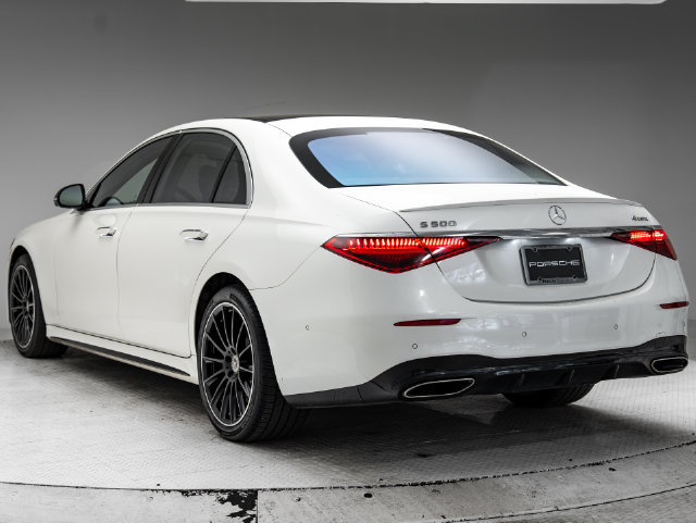 Used 2022 Mercedes-Benz S 500 4MATIC image 3
