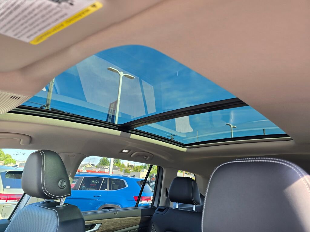 New 2025 Volkswagen Atlas SEL image 27