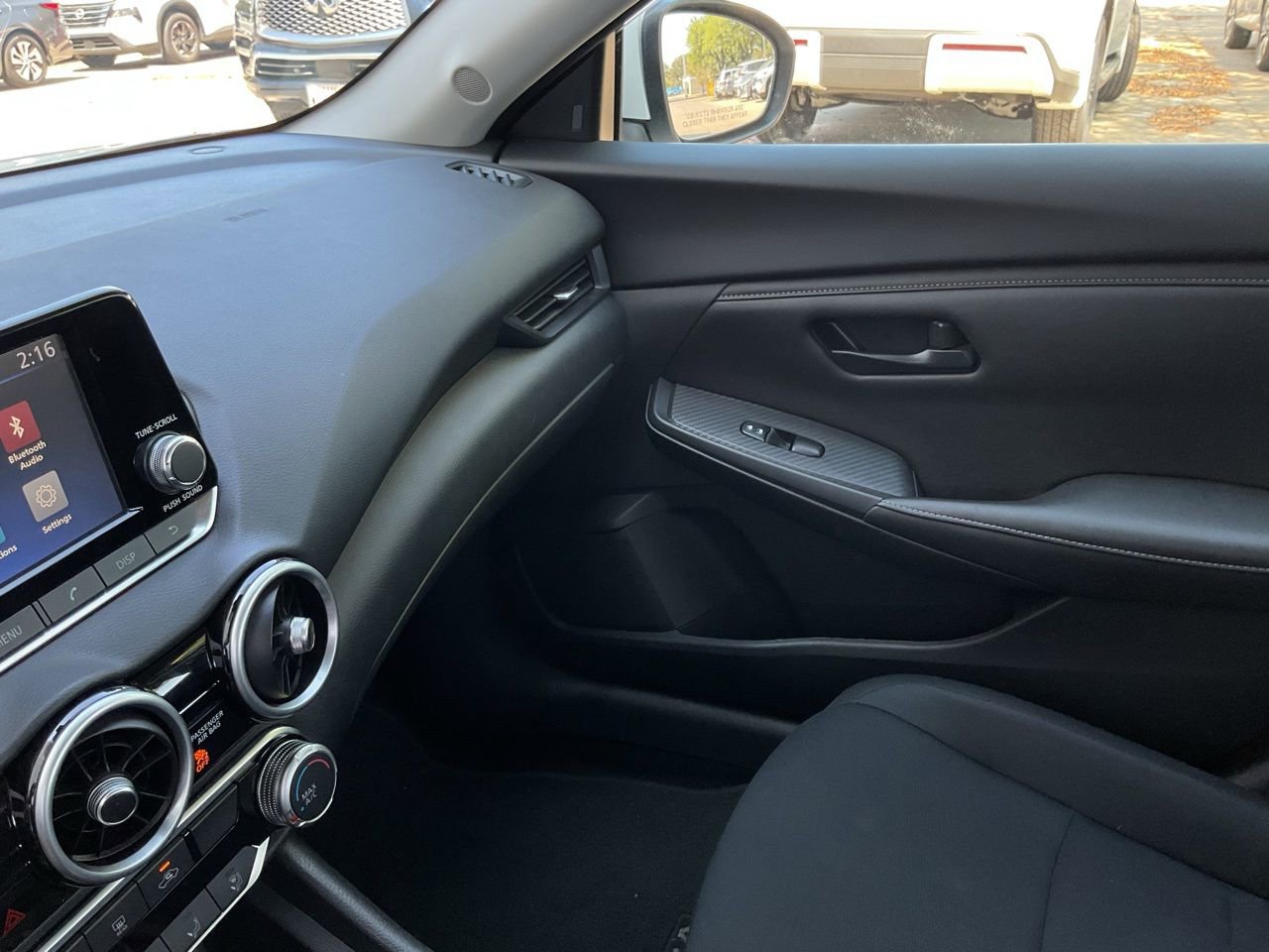 Used 2025 Nissan Sentra S image 33