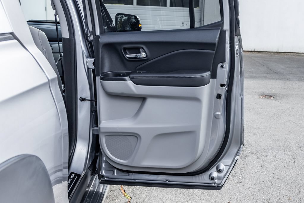 Used 2021 Honda Ridgeline RTL-E image 18