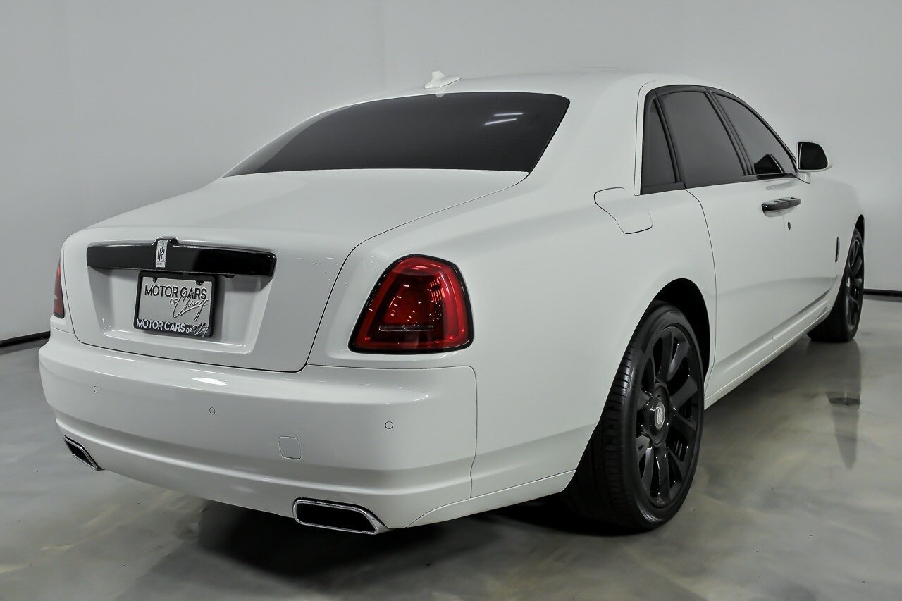 Used 2016 Rolls-Royce Ghost RWD image 12