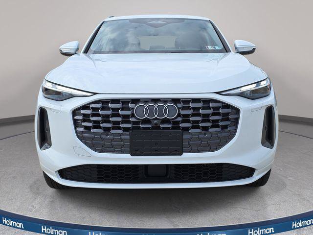 Used 2025 Audi Q5 Premium w/ Convenience Package AWD/4WD image 3