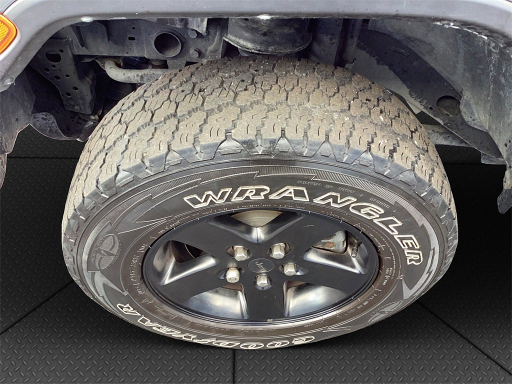 Used 2022 Jeep Wrangler Unlimited Rubicon 4xe w/ Cold Weather Group image 35