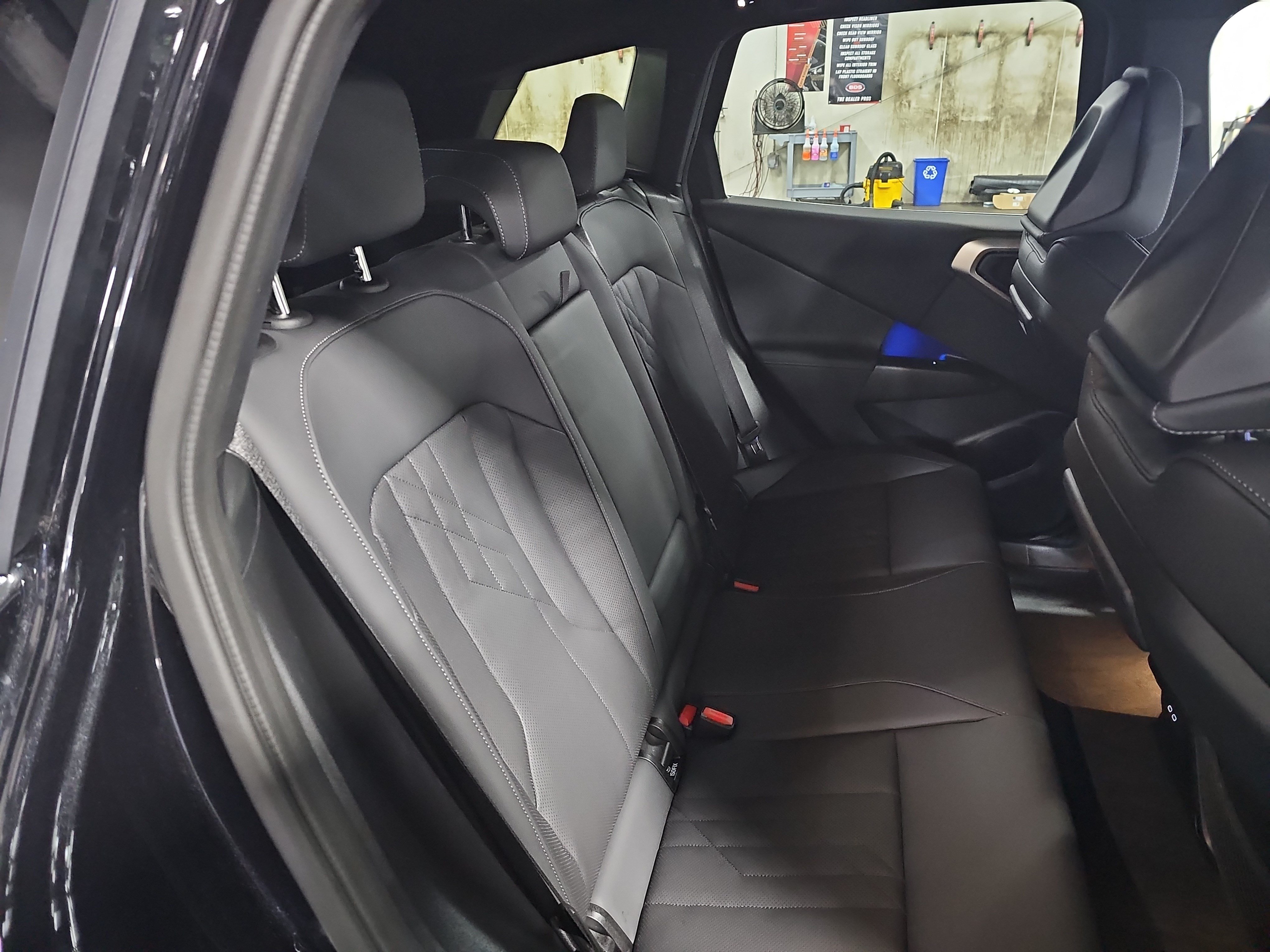 Certified 2025 BMW X3 xDrive30i w/ Premium Package AWD/4WD image 13