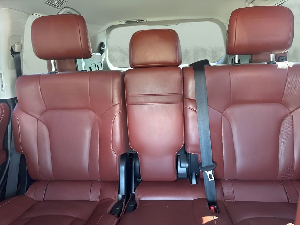 Used 2020 Lexus LX 570 4WD w/ Luxury Package image 12