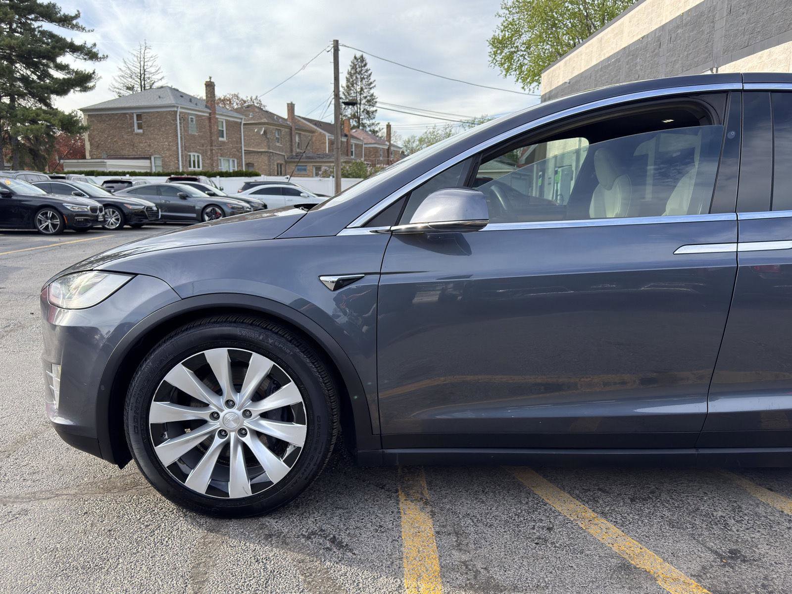 Used 2020 Tesla Model X Long Range AWD/4WD image 4