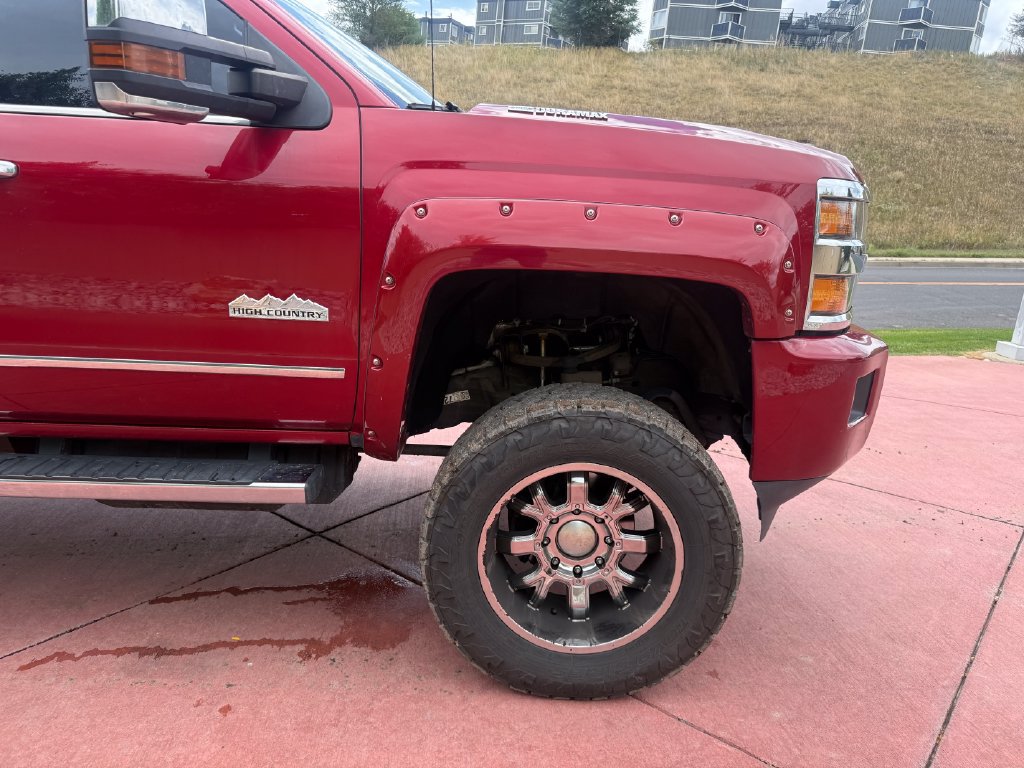 Used 2018 Chevrolet Silverado 2500 High Country w/ Duramax Plus Package AWD/4WD image 32