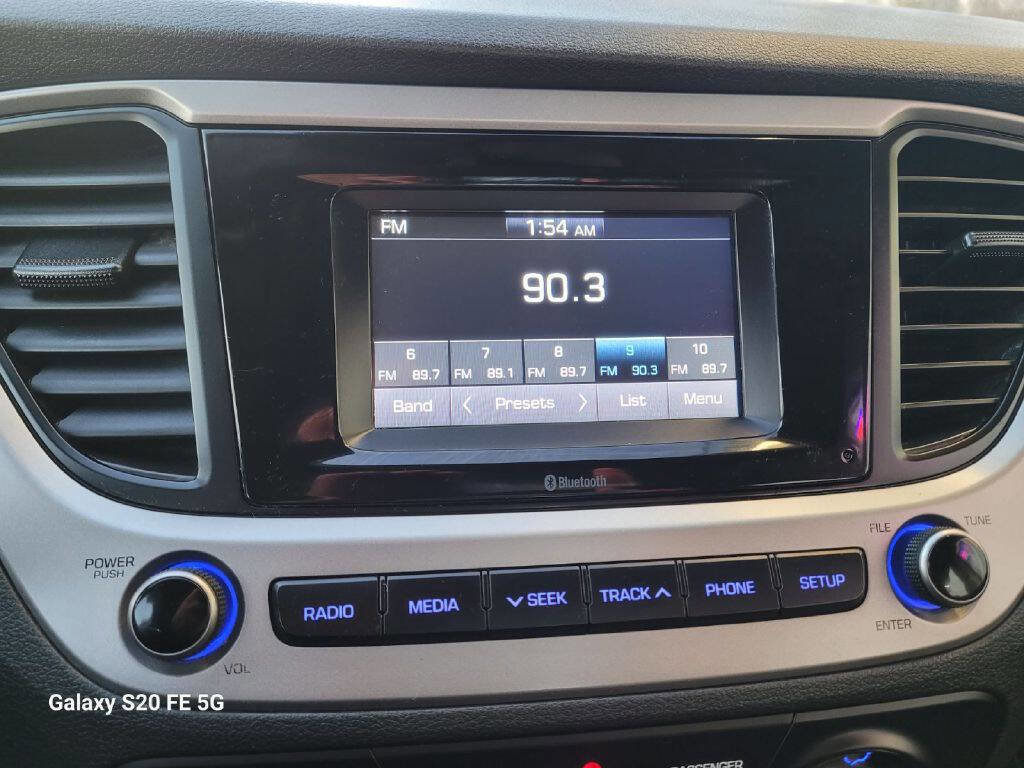 Used 2020 Hyundai Accent SE image 16