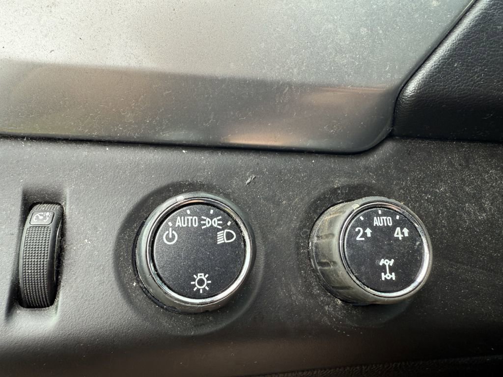 Used 2015 Chevrolet Tahoe LT image 11