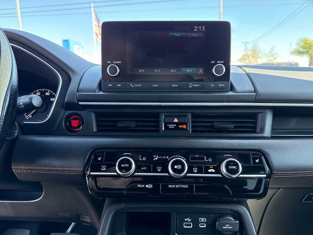 Used 2025 Honda Pilot Sport image 22